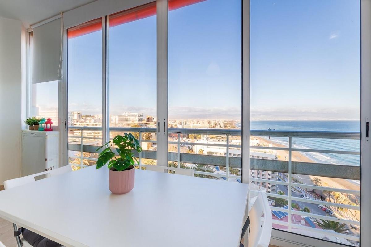 Apartamento ¡Magníficas vistas al mar! Piscina y wifi gratis Torremolinos Exterior foto